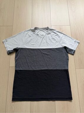 Old Navy Men's Three-Tone Crew Neck Tee - Light Gray, Gray & Black